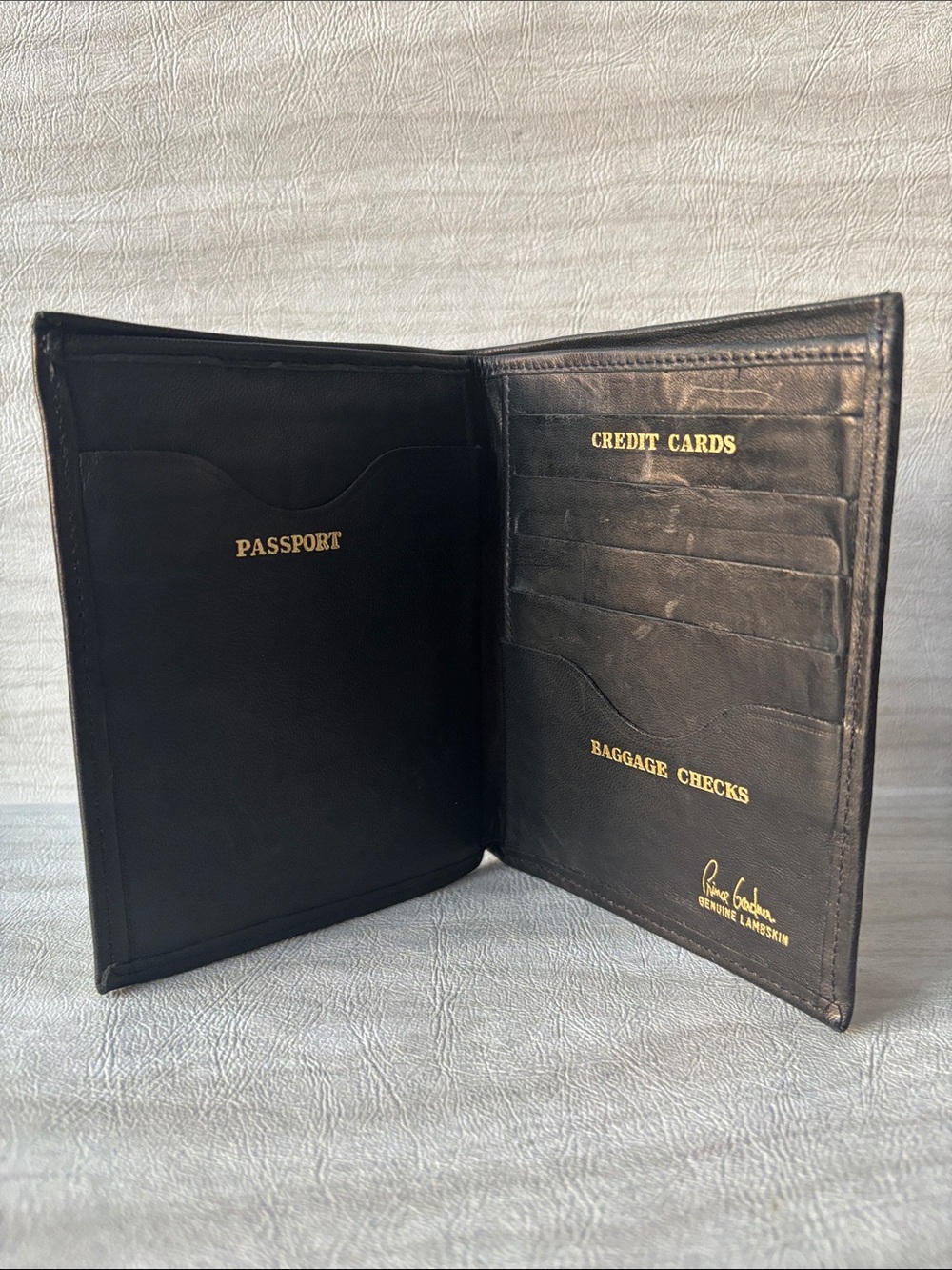 Vintage 1980s Prince Gardner Genuine Lambskin Leather Passport Travel Wallet